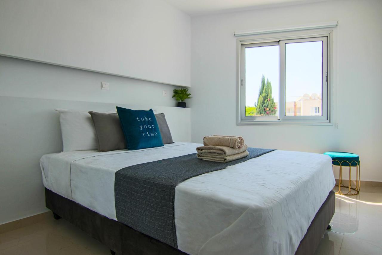 Phaedrus Living: Seaside Luxury Flat Lighthouse 65 Apartment Paphos ภายนอก รูปภาพ